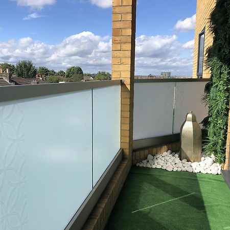 Home From Home - Reliable Long-Term Stay For Working Guests - Apartment 3 Джилингам Екстериор снимка